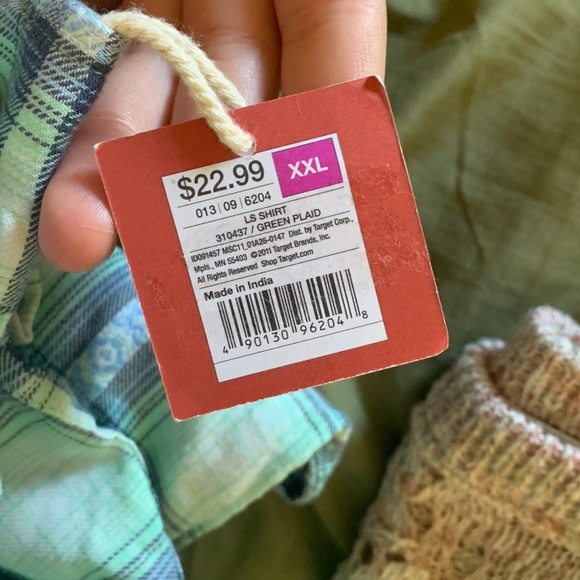 Super cute Mossimo flannel - Picture 6 of 6